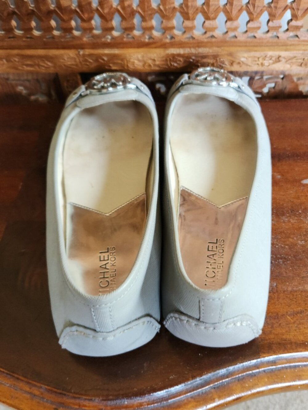 Michael - Michael Kors Fulton Moc Saffiano Leather Flats in Gray - Picture 6 of 9
